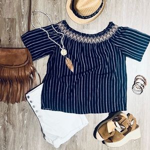 Blu Pepper off shoulder top size small